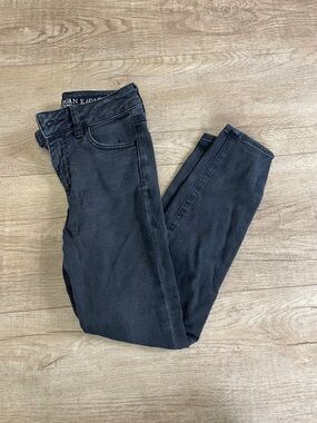 American Eagle Outfitters Black Cropped Hi Rise Jegging